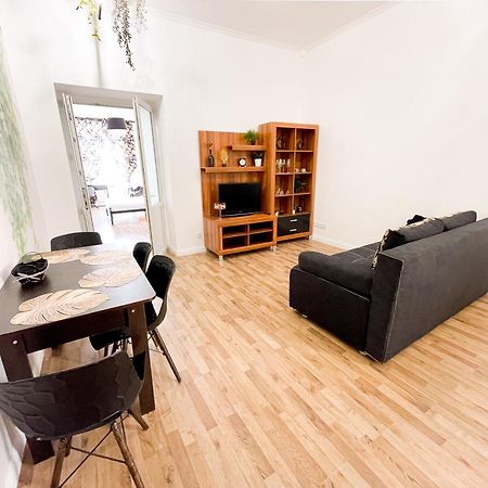 Charming Apartments In The Heart Of Lviv - Valova, Nasypna Str Εξωτερικό φωτογραφία