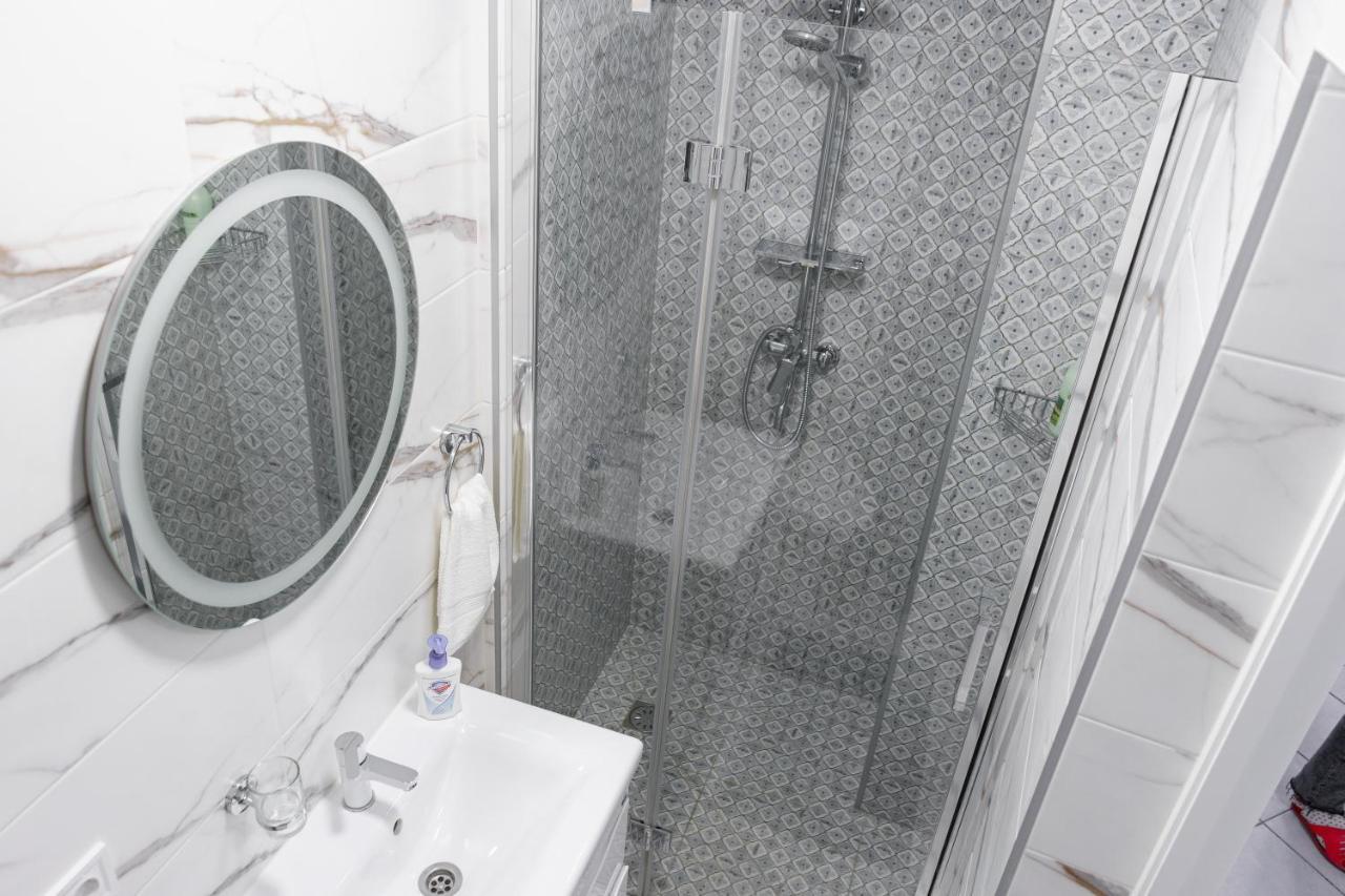 Charming Apartments In The Heart Of Lviv - Valova, Nasypna Str Εξωτερικό φωτογραφία
